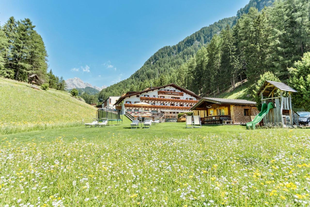 Hotel Jagerheim 3S Selva di Val Gardena Exterior photo